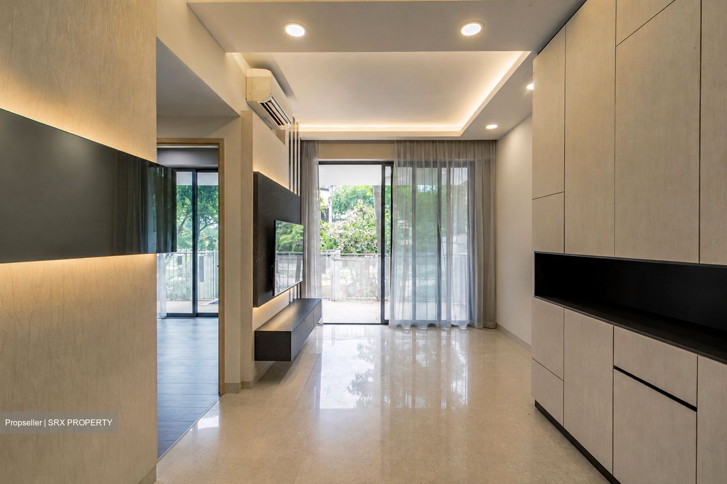 The Luxurie (D19), Condominium #575121141